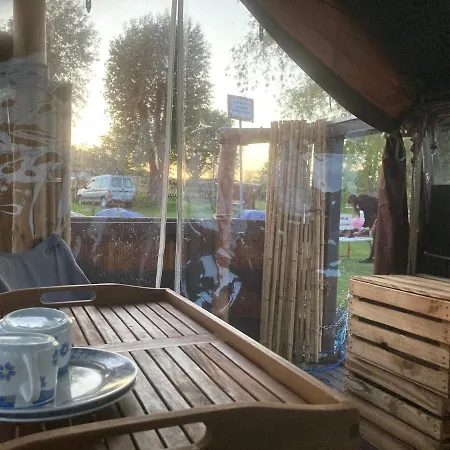 Naturfloss - Biberspur Hotel na wodzie Brandenburg (Brandenburg an der Havel)