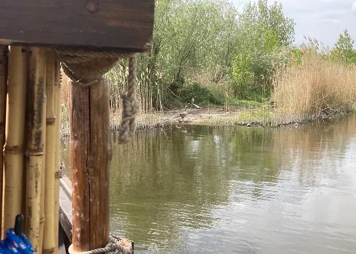 Naturfloss - Biberspur Båthotell *