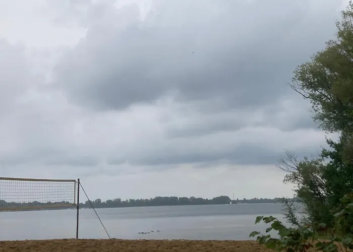 Naturfloss - Biberspur Båthotell Brandenburg (Brandenburg an der Havel)