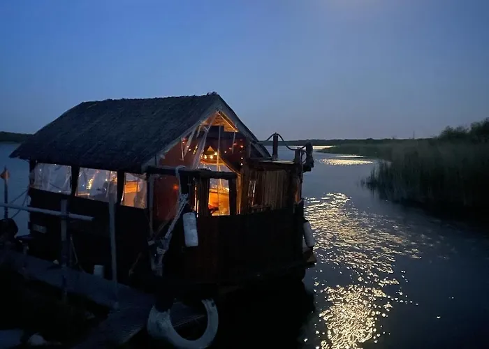 Båthotell Naturfloss - Biberspur Brandenburg (Brandenburg an der Havel)